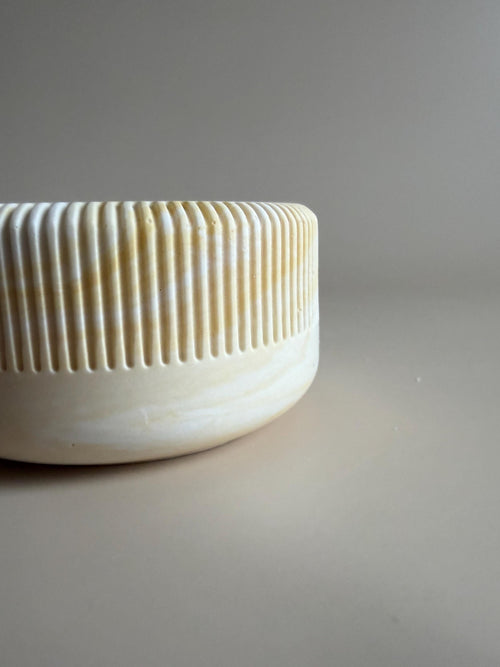 Porte-encens rond cannelé en Jesmonite | Support pour encens | Décoration minimaliste