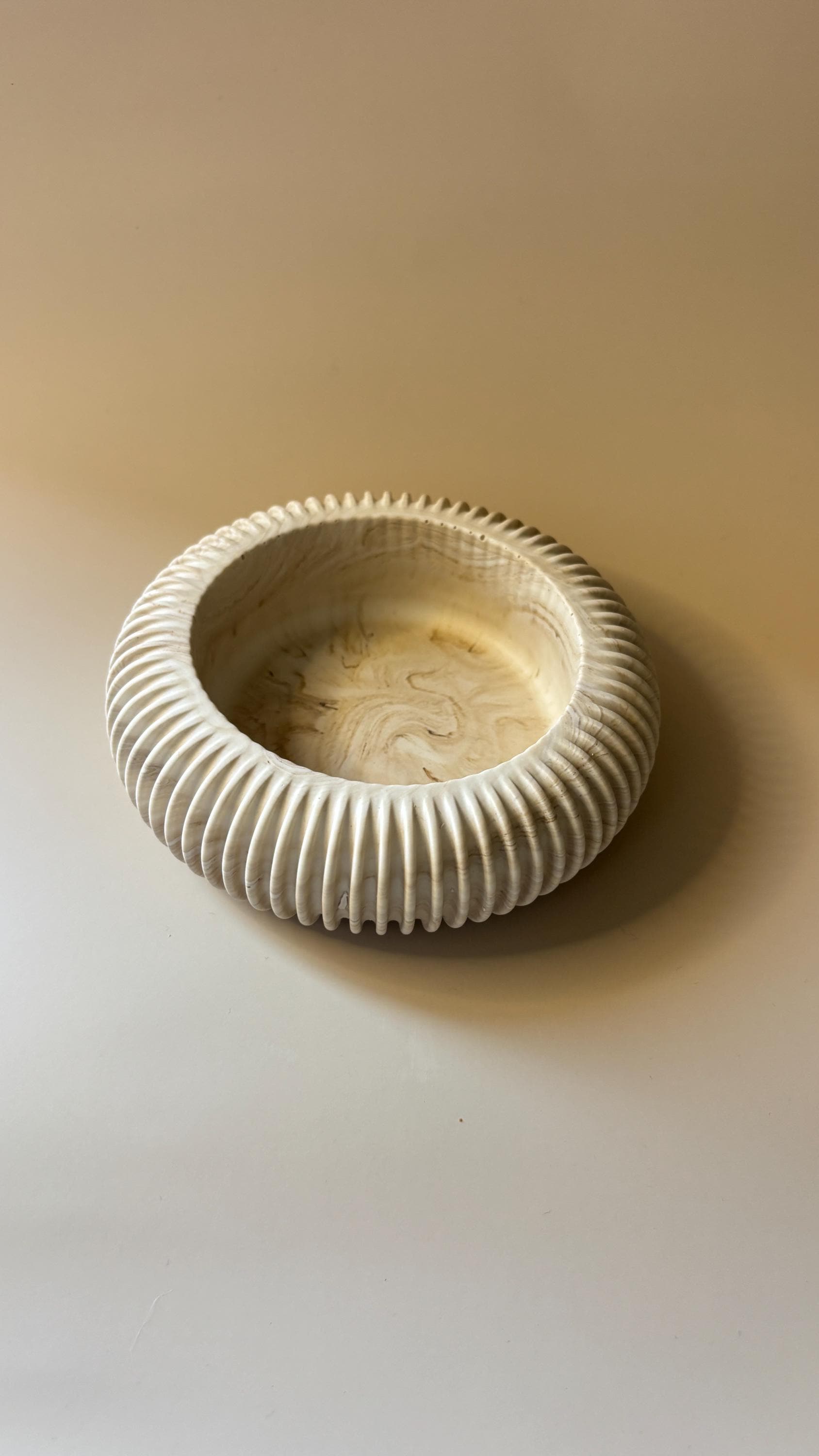 Cuenco decorativo de Jesmonite | Vaciabolsillos artesanal | Organizador de joyas | Efecto mármol | Decoración minimalista