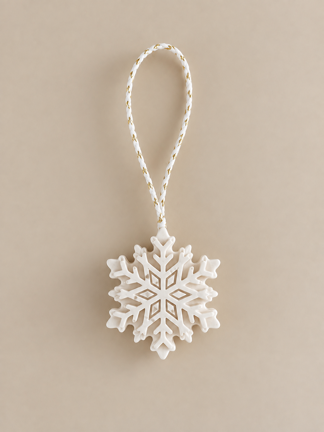 BRINA | Set de 5 adornos de copo de nieve de Jesmonite para Navidad