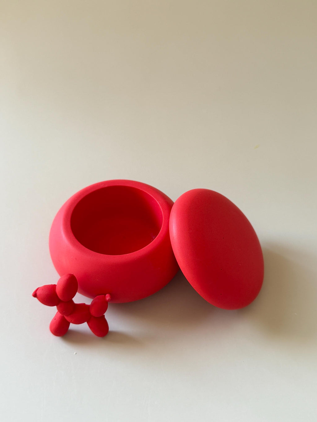 Caja Decorativa con Perro Globo | Joyero de Jesmonite | Caja con Tapa | Decoración Minimalista