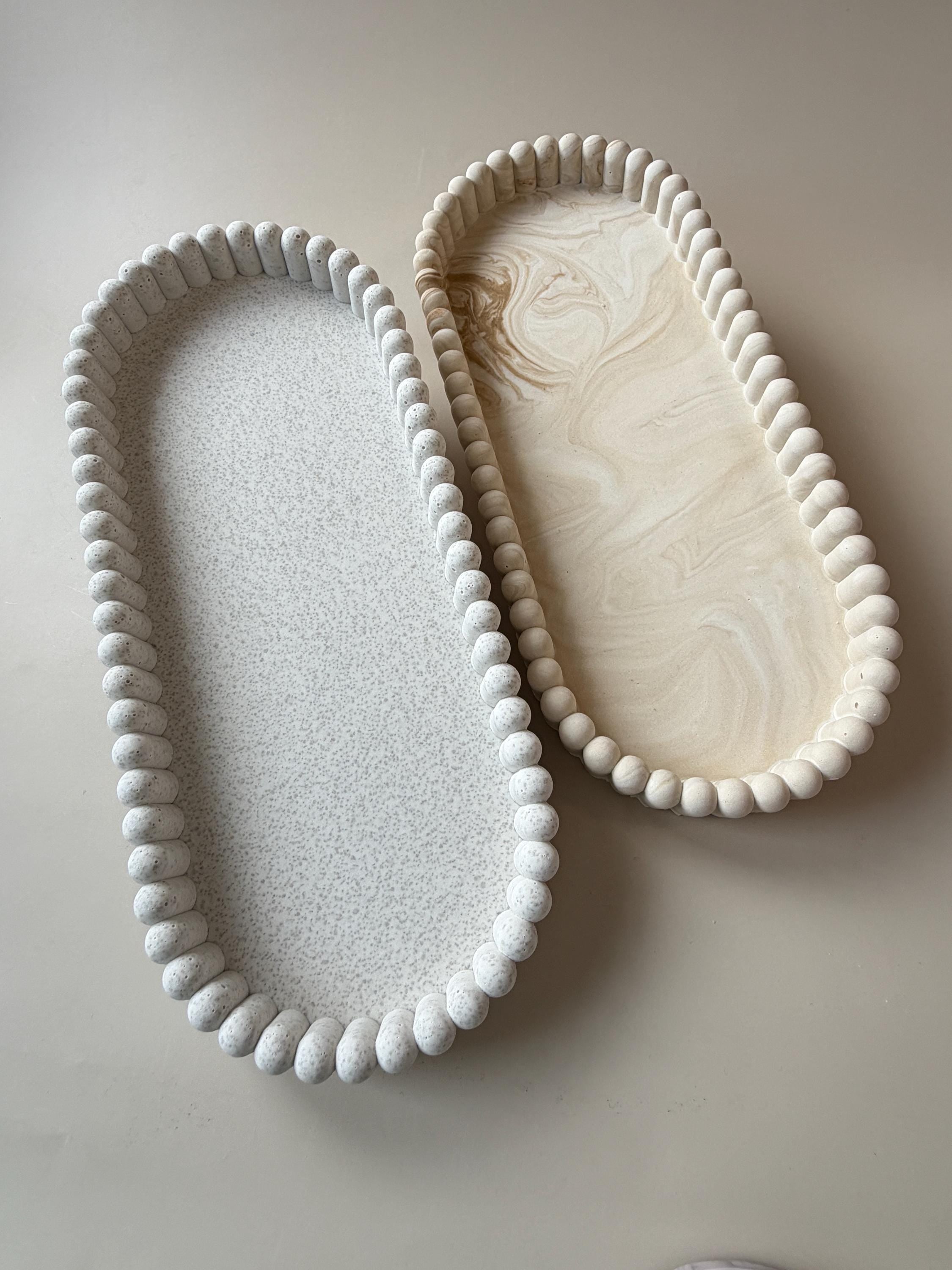 Bandeja Ovalada con Borde de Cuentas | Organizador para Joyas | Vaciabolsillos | Decoración Minimalista
