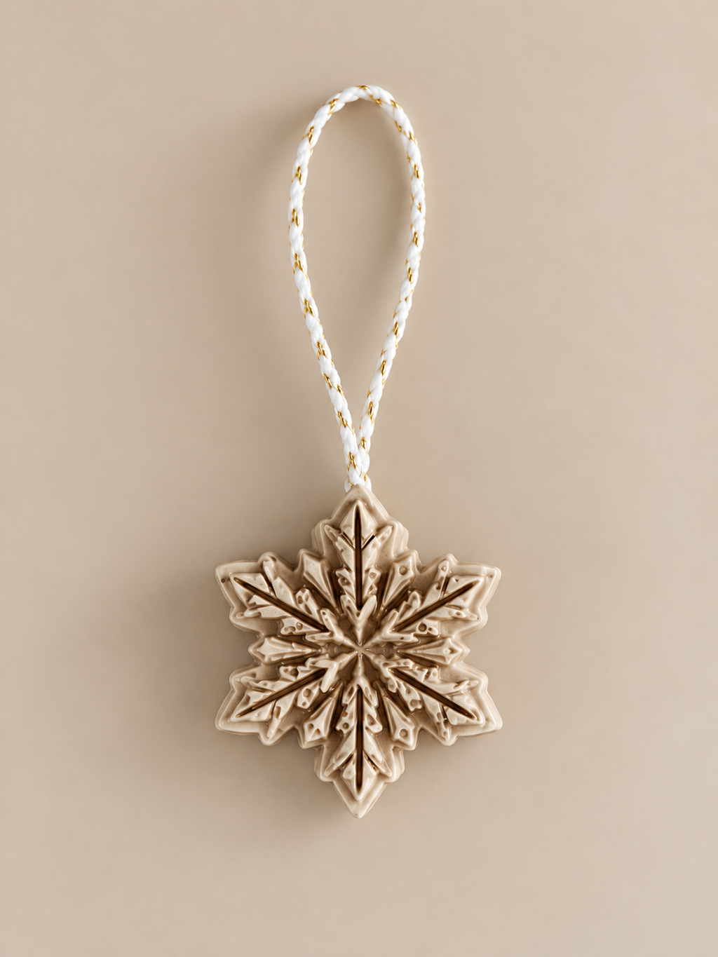 BRINA | Set de 5 adornos de copo de nieve de Jesmonite para Navidad
