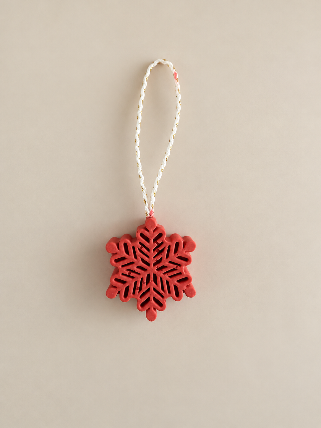 BRINA | Set de 5 adornos de copo de nieve de Jesmonite para Navidad