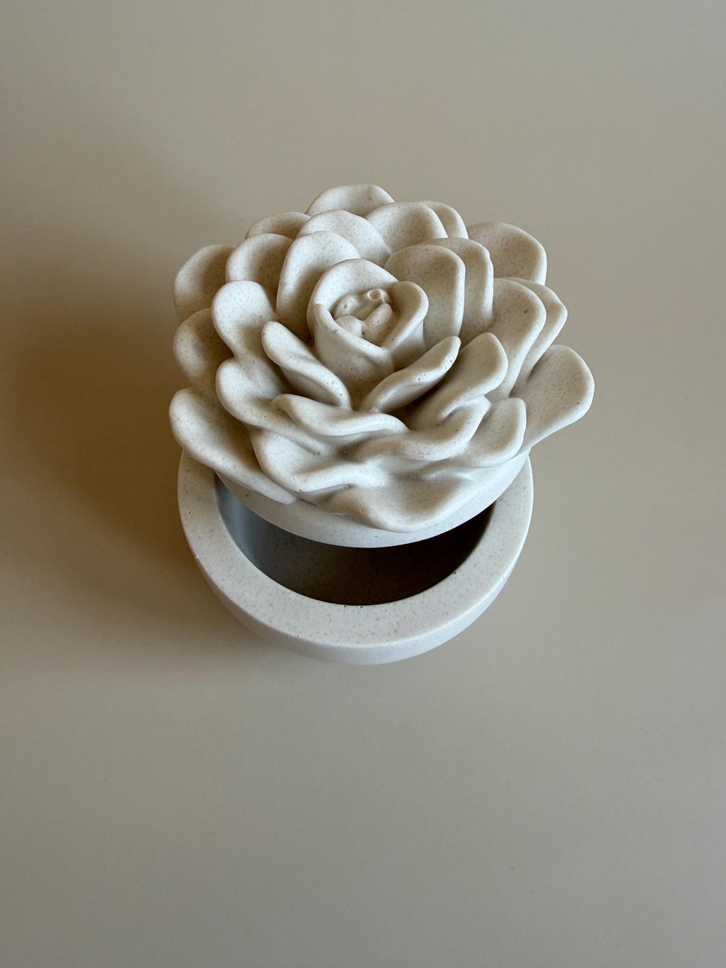 Caja Decorativa con Tapa en Forma de Flor | Joyero | Caja para Anillos | Decoración Minimalista