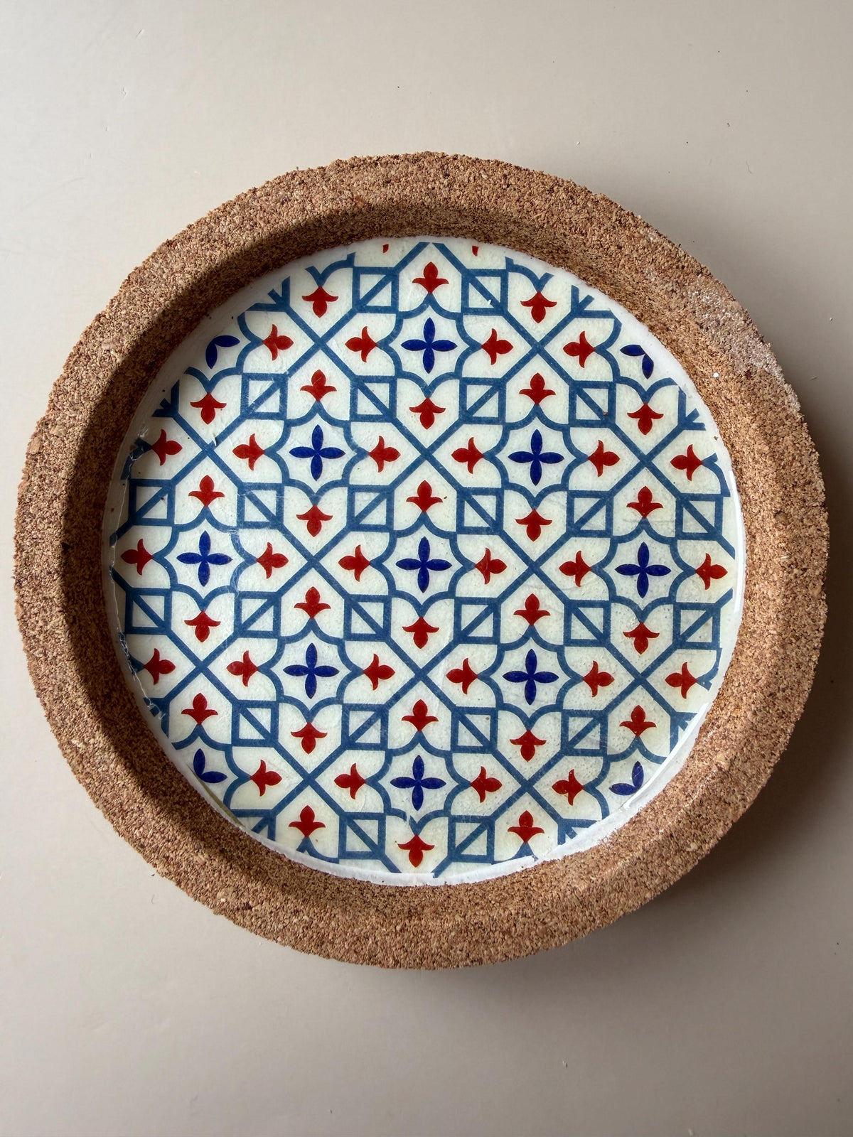 Rilo | Set aus 4 Untersetzern aus Mineralharz und Kork mit Mosaik