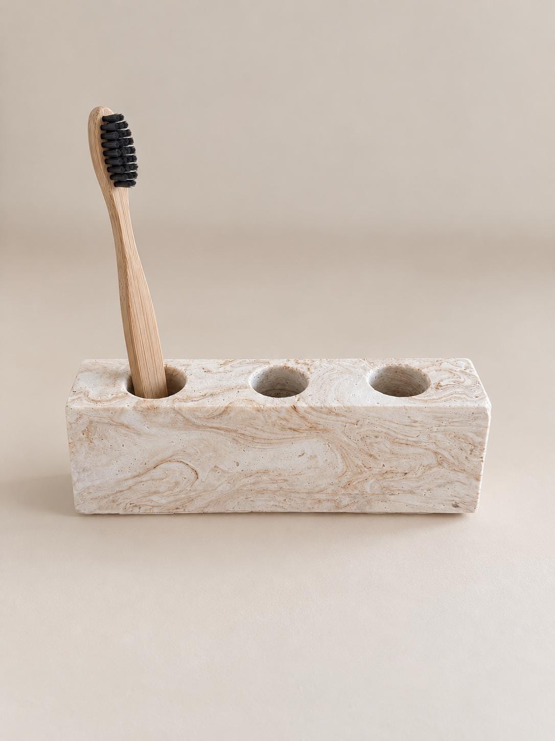 TILO | Portacepillos de dientes de Jesmonite hecho a mano